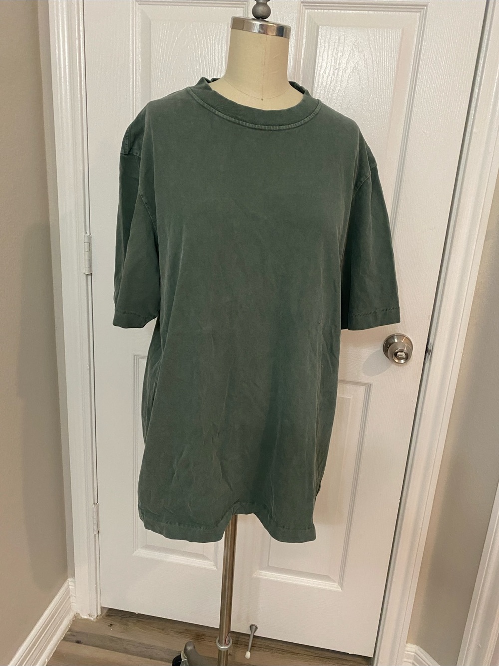 Abercrombie & Fitch Olive Green Short Sleeve Crew Tee